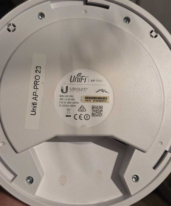 Kit Access Point Ubiquiti UniFi AP LR + Ap LR  PRO