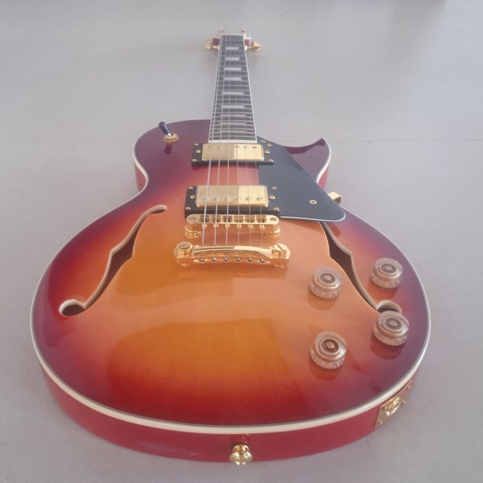 Электрогитара новая