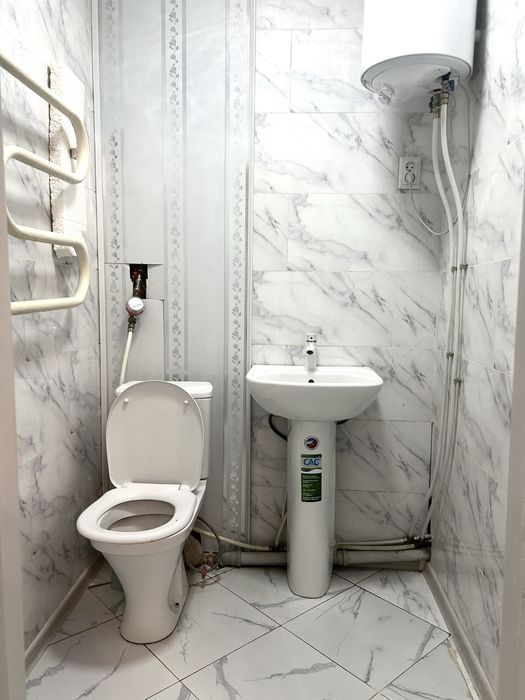 Продам 1 комнатную квартиру бывшее кафе