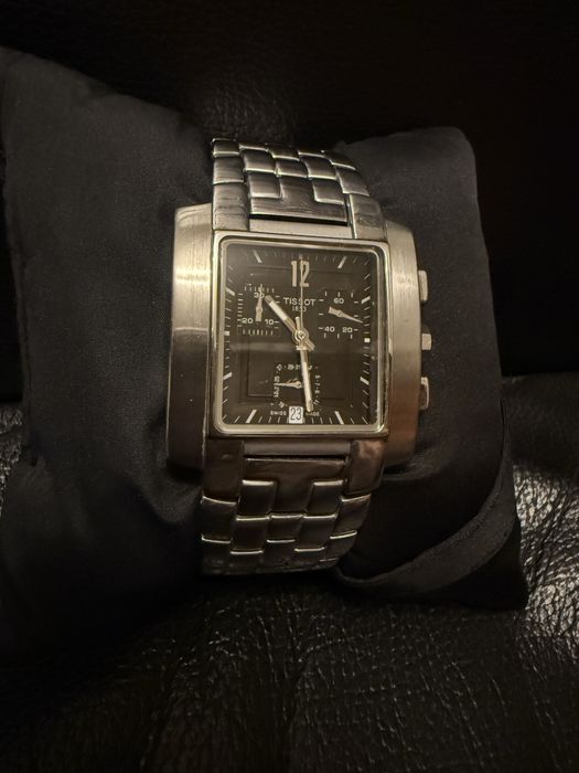 Продам часы наручные Tissot t chronograph