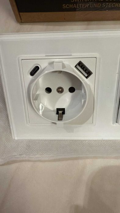 Intrerupatoare cu usb model nou