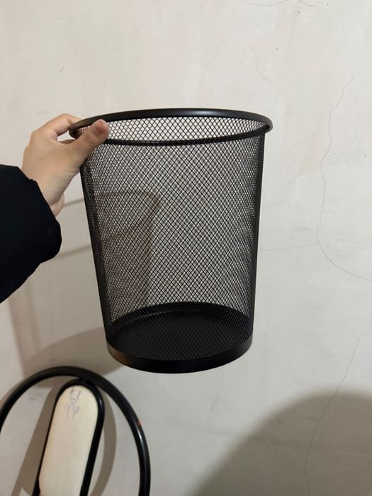 Суреттегі барлық заттар сатылады