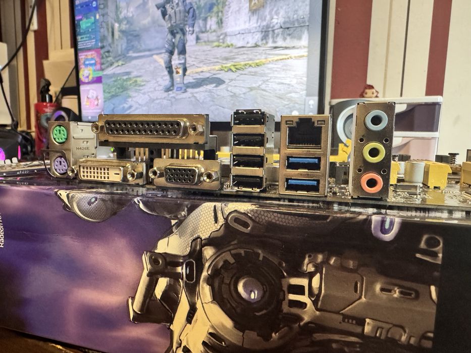 Дънна платка ASUS H81M-C – LGA1150, DDR3