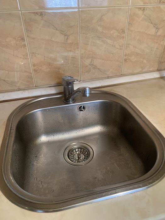 Продавам мивка ТЕКА и смесител ВИДИМА /кухня