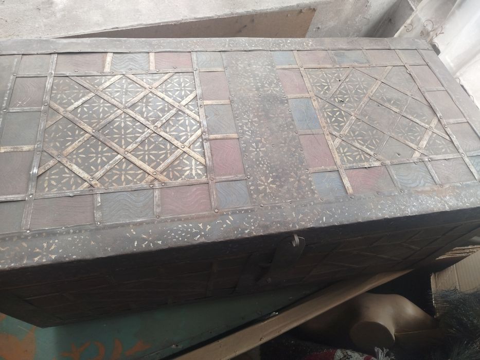 Сандык деревяный