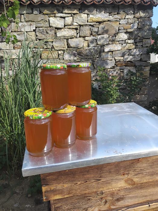 Пчелен  Билков  Мед