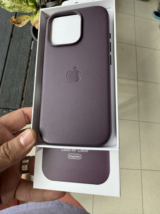 Husa din Piele Iphone 16pro Max/ 16pro/16/16 Plus cu Magsafe-Animatie