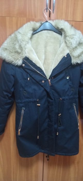 Geacă îmblănită de iarnă