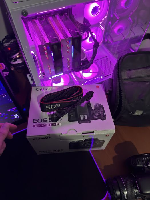 фотокамера Canon EOS 800d