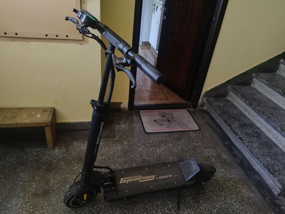 Trotineta Speedway Leger Pro 1360 w(25,6 Ah)