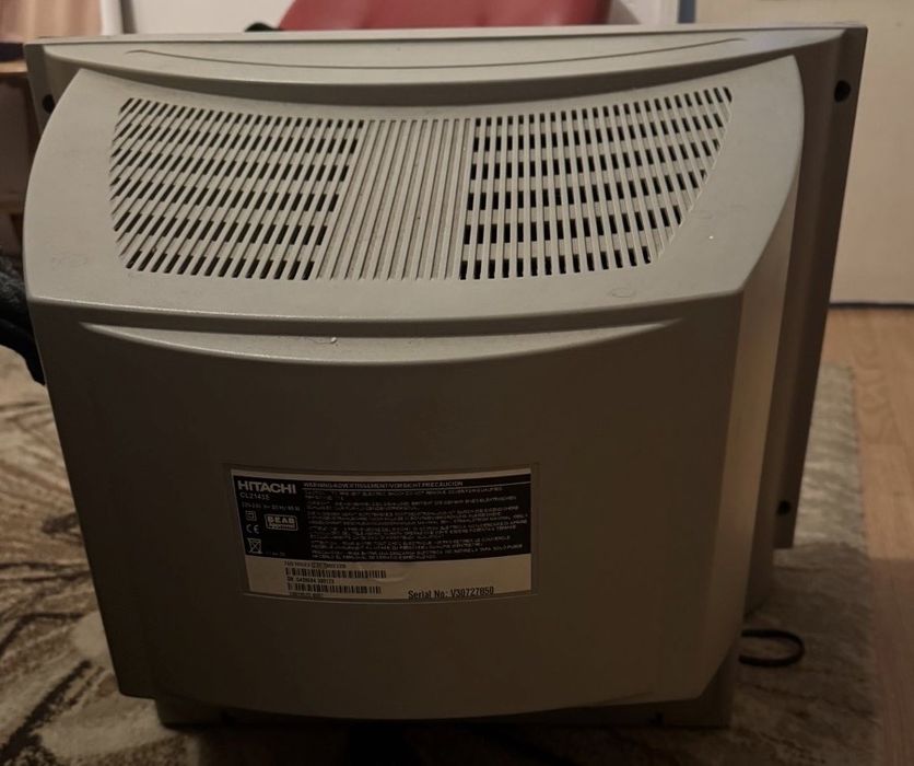 Vand tv cu tub hitachi