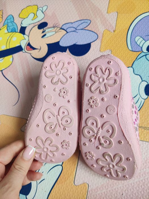 Пантофи колев и колев