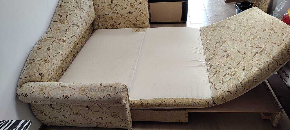 Диван-канапе с опция за сън...