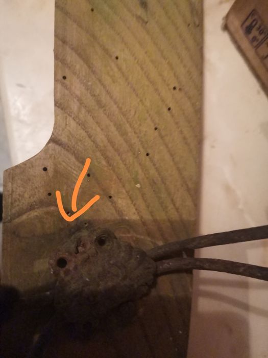 Намаление! Продавам старинна закачалка за дрехи над 50годишна