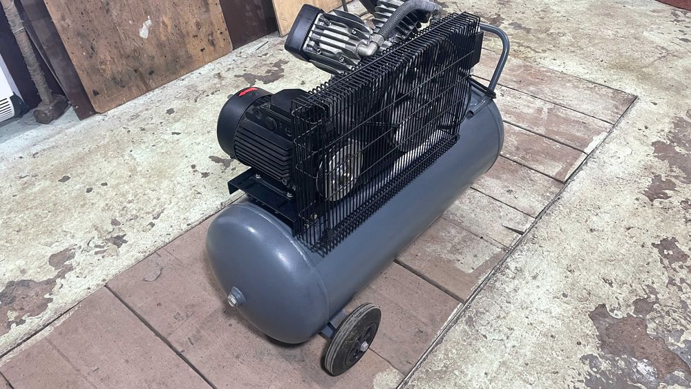 компрессор Remeza СБ 4/С-100 LB 30