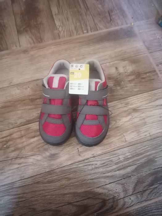 Намалени на 19лв Чисто нови маратонки