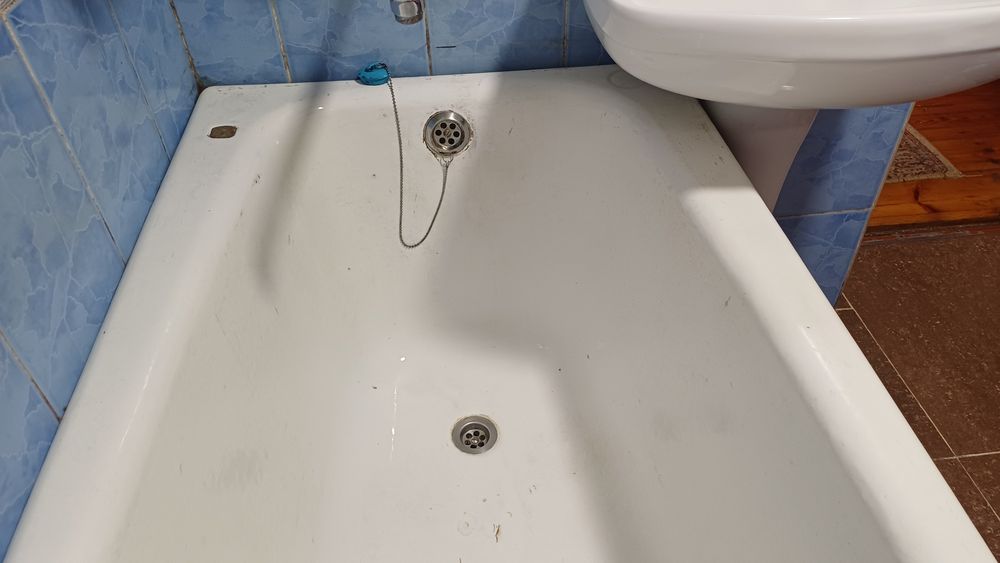 Продам чугунную ванну