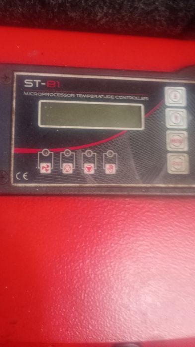 Vând controler centrală ST-81