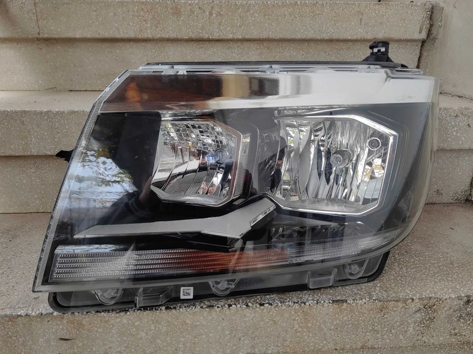 Фар VW Crafter ляв / Фар Крафтър /Фар MAN Оригинален