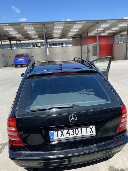 Продавам мерцедес ц220