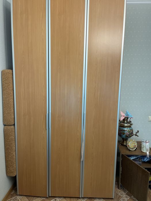 Продам плательный шкаф