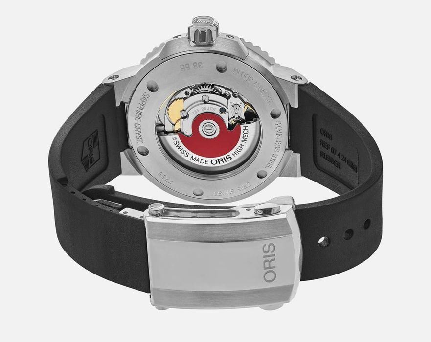 Швейцарские часы фирмы Oris Aquis. Механические с автоподзаводом.