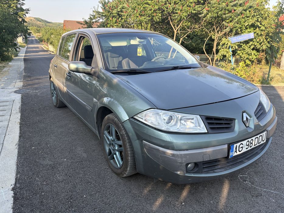 RENAULT Megane