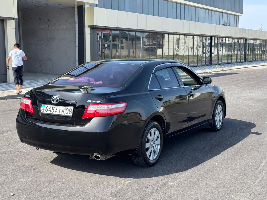 Toyota camry 40.