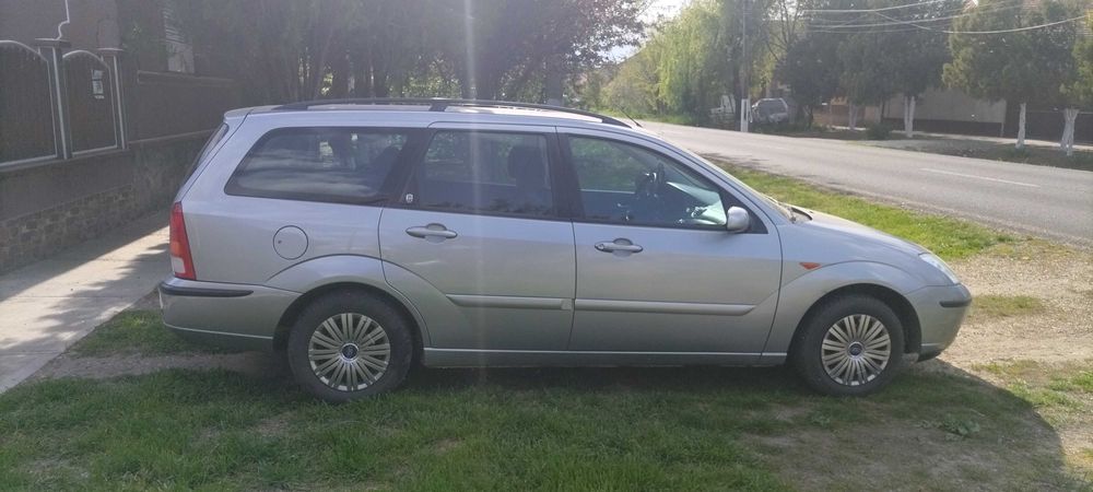 Ford focus 1.8 benzina Zetec