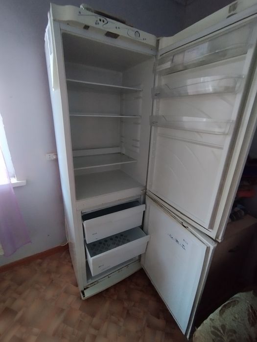 Продается Холодильник