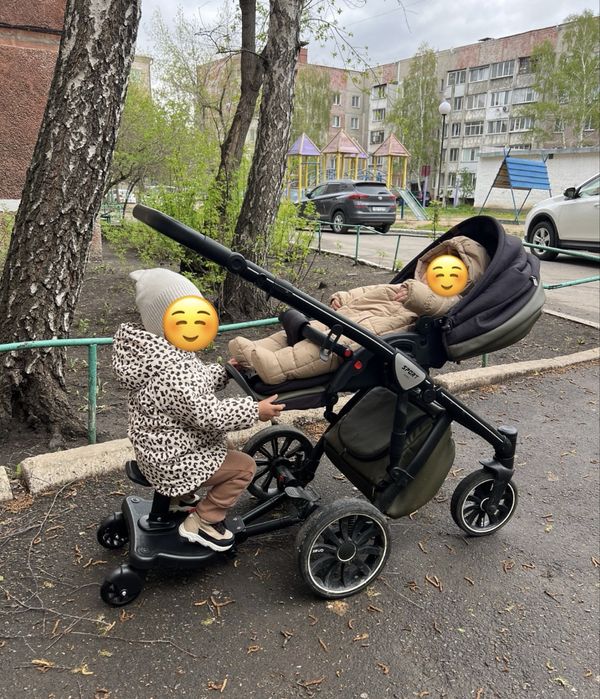 Продам подножку-сиденье для детской коляски.