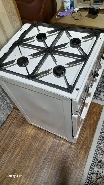 Газовая плита,в отличном состоянии.