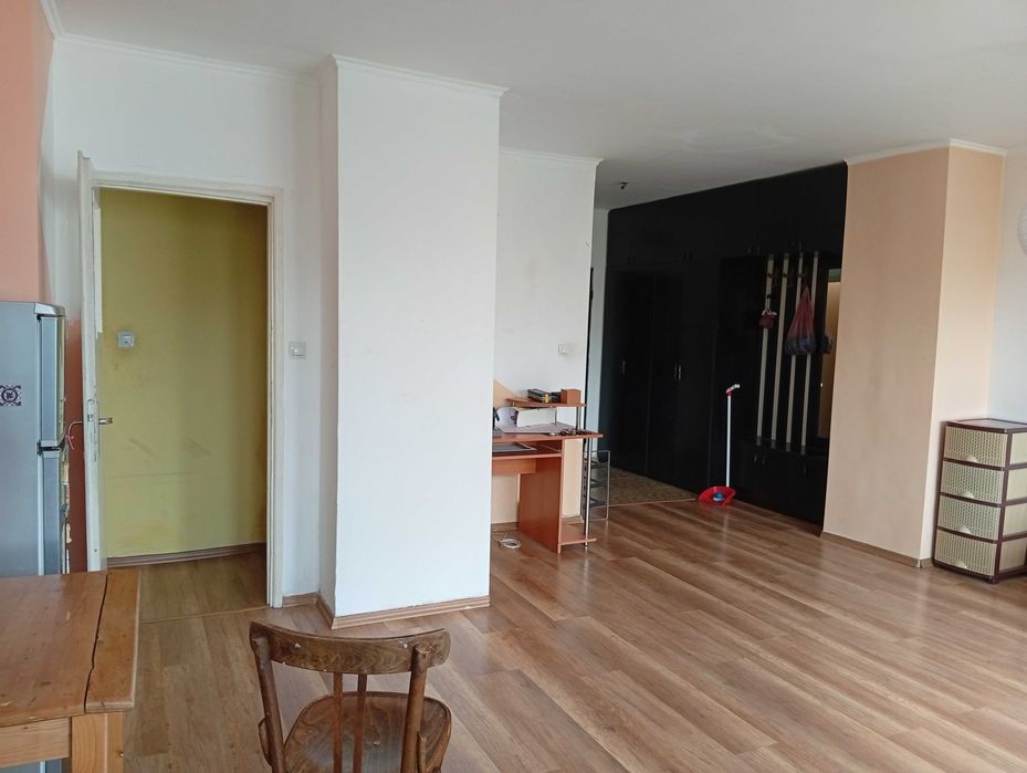 Южен двустаен  в Бели брези  - метростанция България. 229900 e.