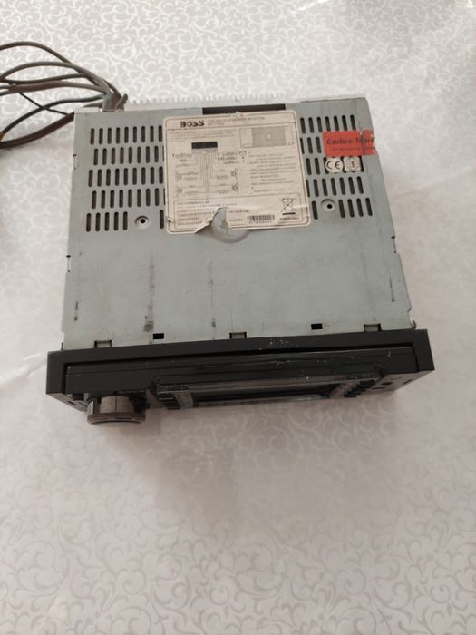 Автомагнитола в хорошем состоянии