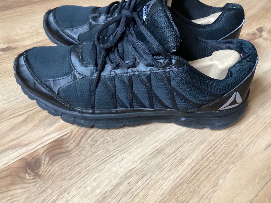 REEBOK №44 маратонки