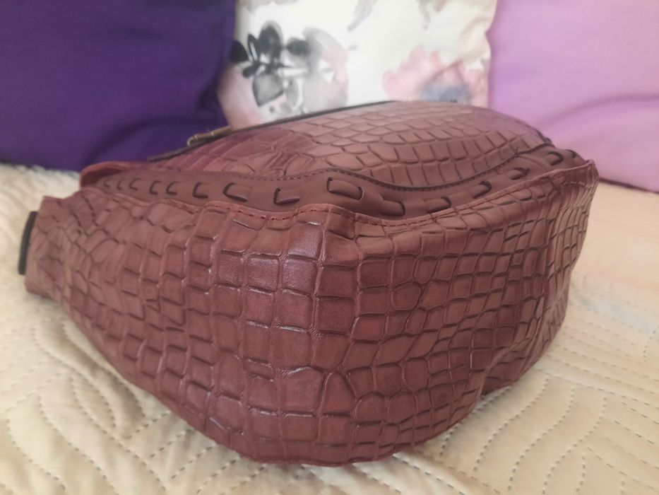 НОВА дамска чанта