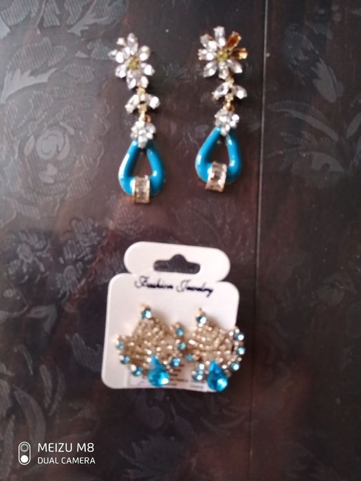 Различни видове обици