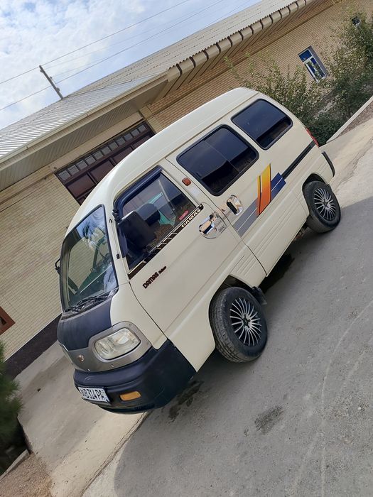 Holati zòr mazza qilib minasz