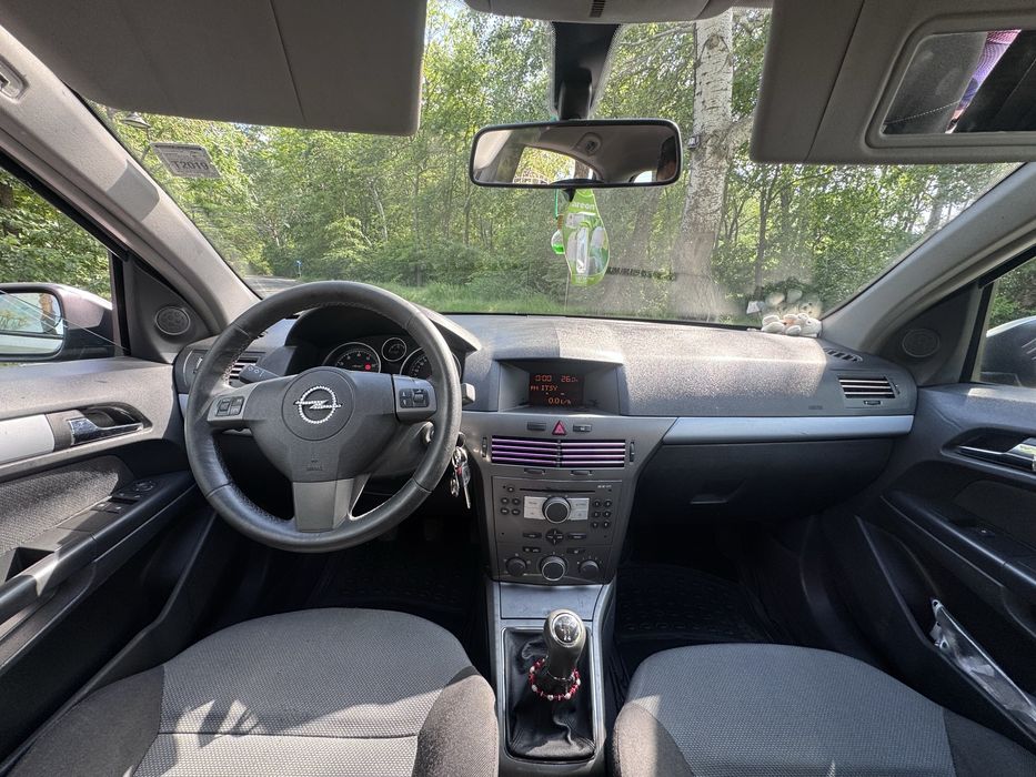 Vând Opel Astra H