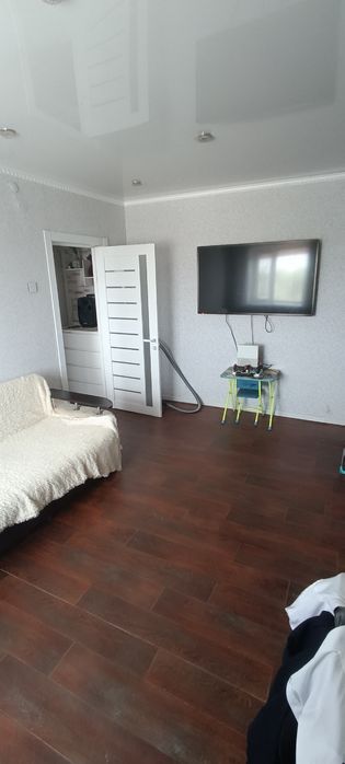 Продам 2-х  комнатную квартиру