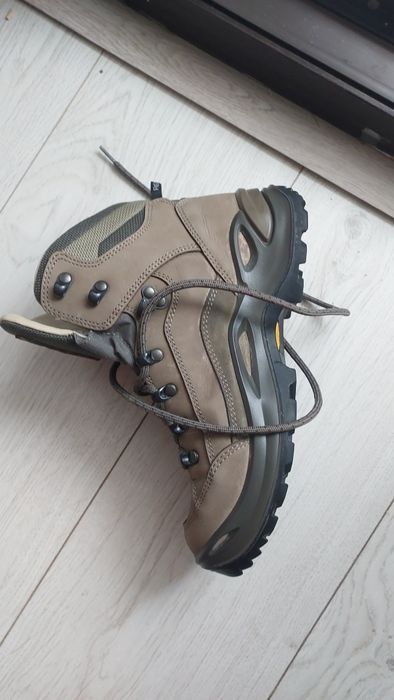 Bocanci ghete dama lowa renegade gtx mid maro nr 38