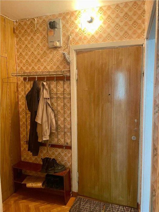 продам однушку на Абая