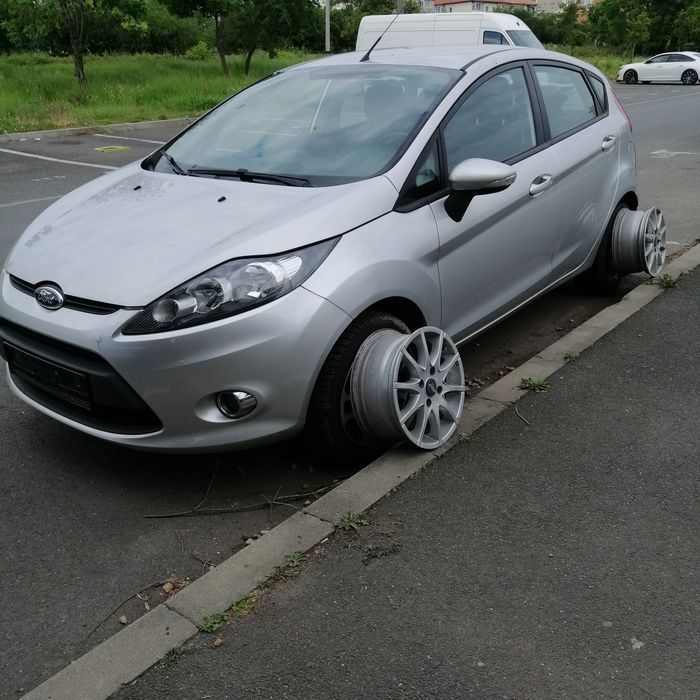 Ford Fiesta 1.25 benzină Duratec 82 cp