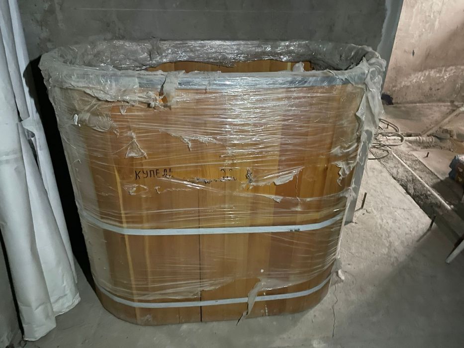 Купель новая с лестницей и сиденьем