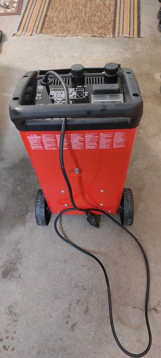 Стартерно зарядно TELWIN 320