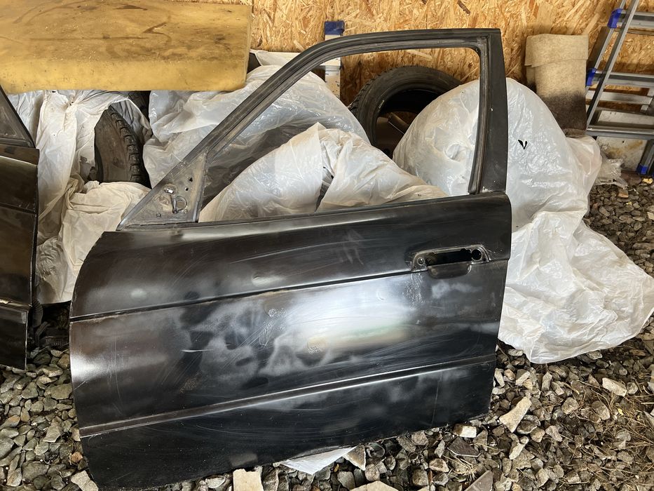 Продам двери БМВ е34