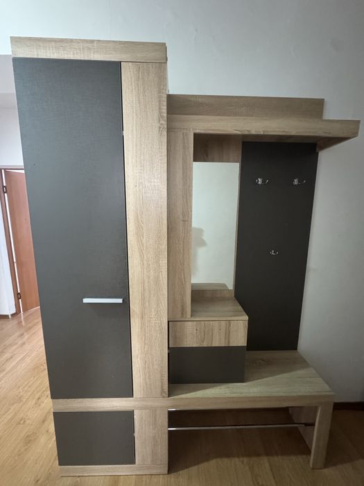 Продам прихожую новую
