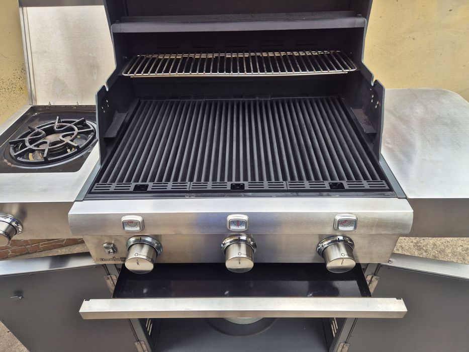 Газово барбекю Char-Broil TITAN T5000.