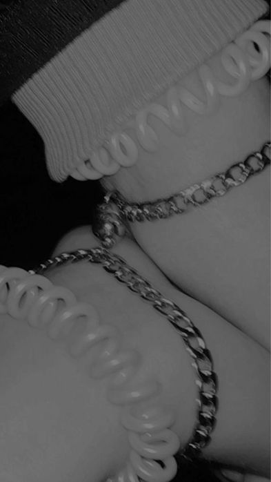 Парные браслеты и цепочки на магнитиках