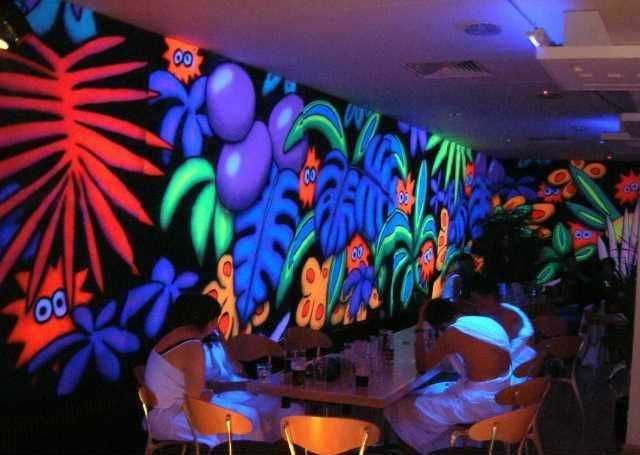 Yonadigan rasm chizamiz devorga Фосфор Художник. Rassom